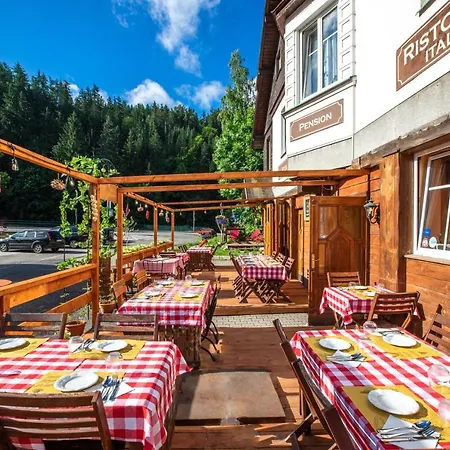 Гостевой дом Sofinata & Pizzeria 3*