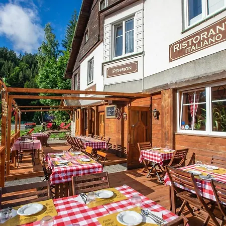 Sofinata & Pizzeria Guest house Spindleruv Mlyn
