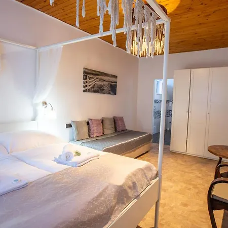 Sofinata & Pizzeria Guest house
